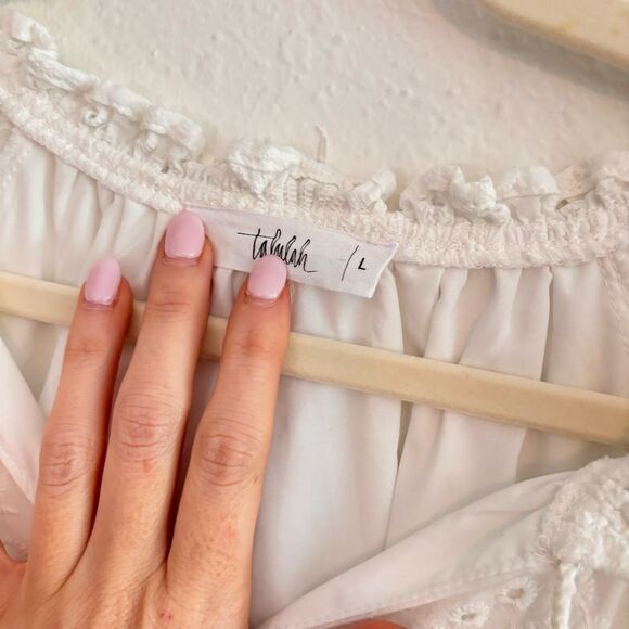 Talulah Dress White Oversized eyelet dress High low with puff sleeves Large - Picture 4 of 4